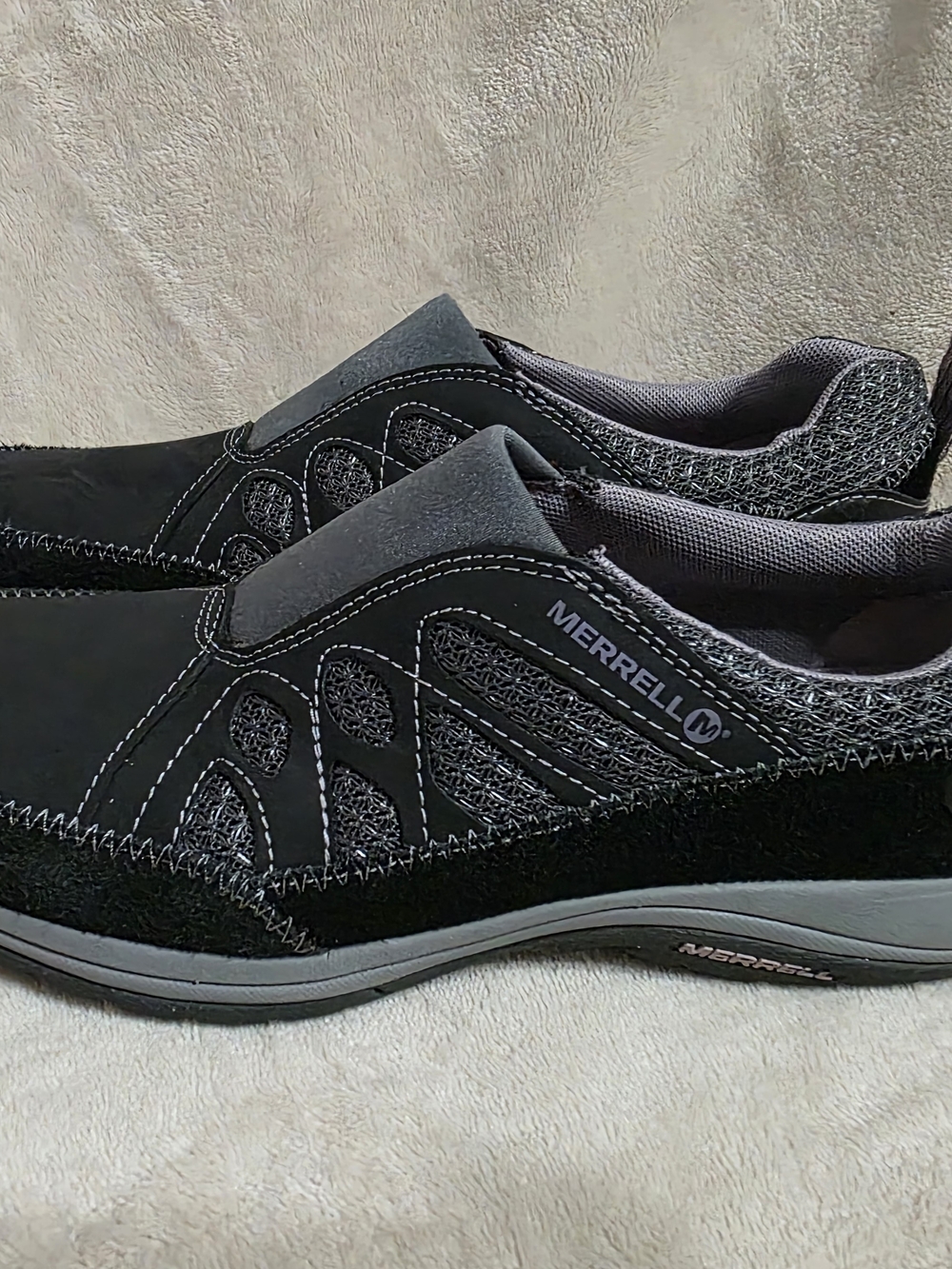 Merrell Slip-On Walking Shoes in Black and Gray